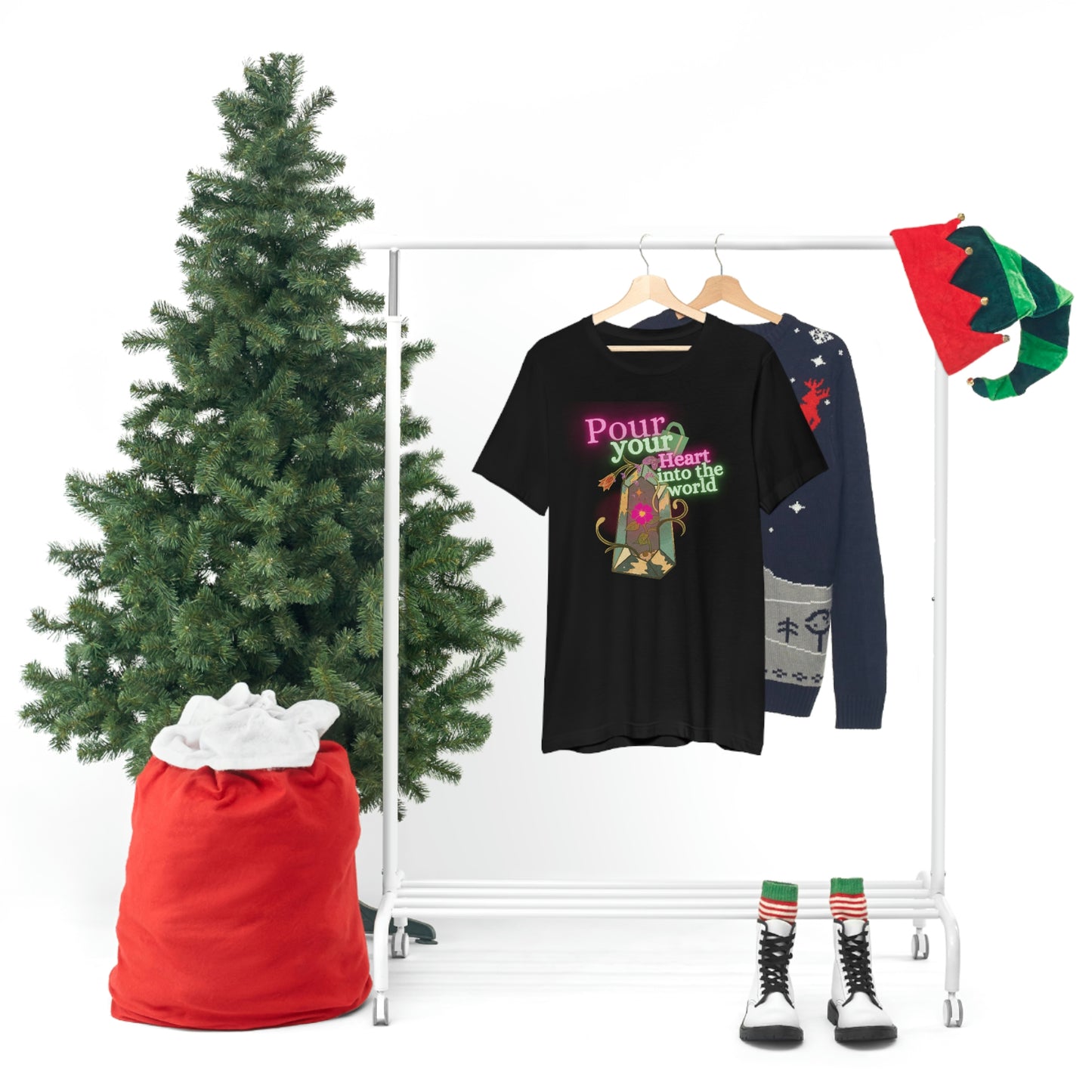 Pour Your Heart Into The World Tee - Darlin Primrose