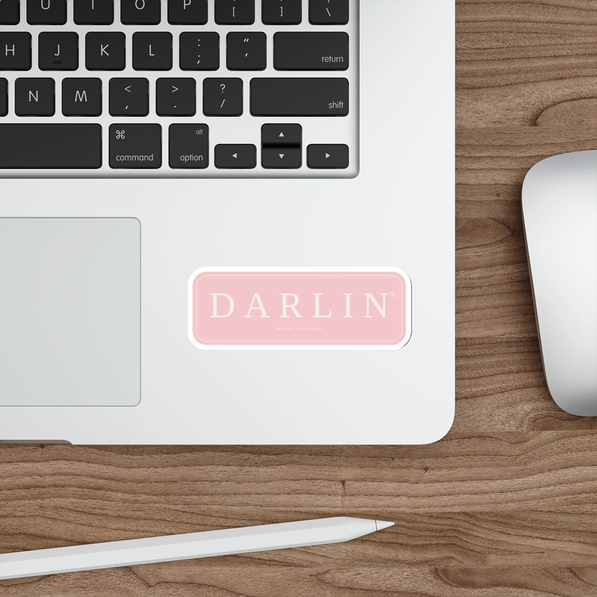 The DARLIN® Strawberry Heritage Sticker