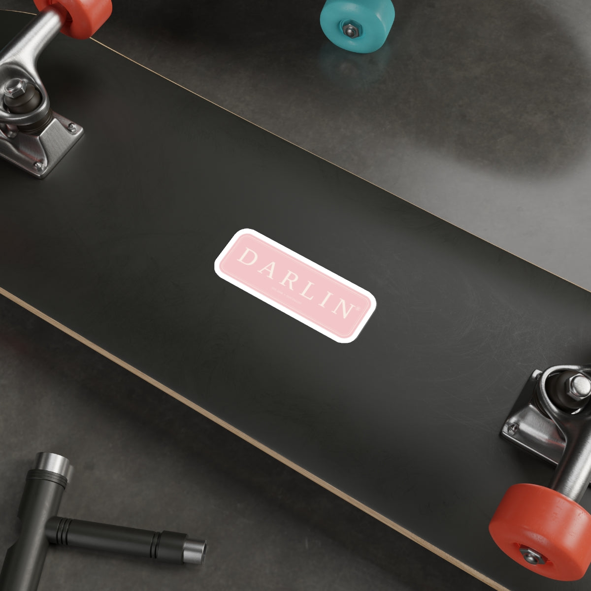The DARLIN® Strawberry Heritage Sticker