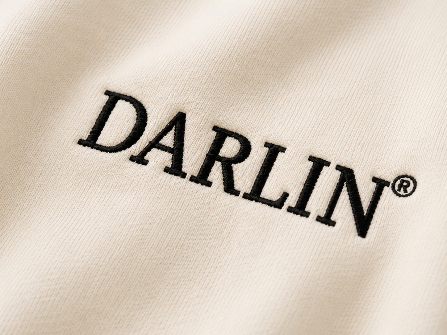 The DARLIN® Crew – Cream