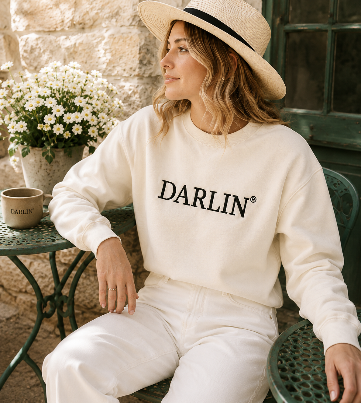 The DARLIN® Crew – Cream