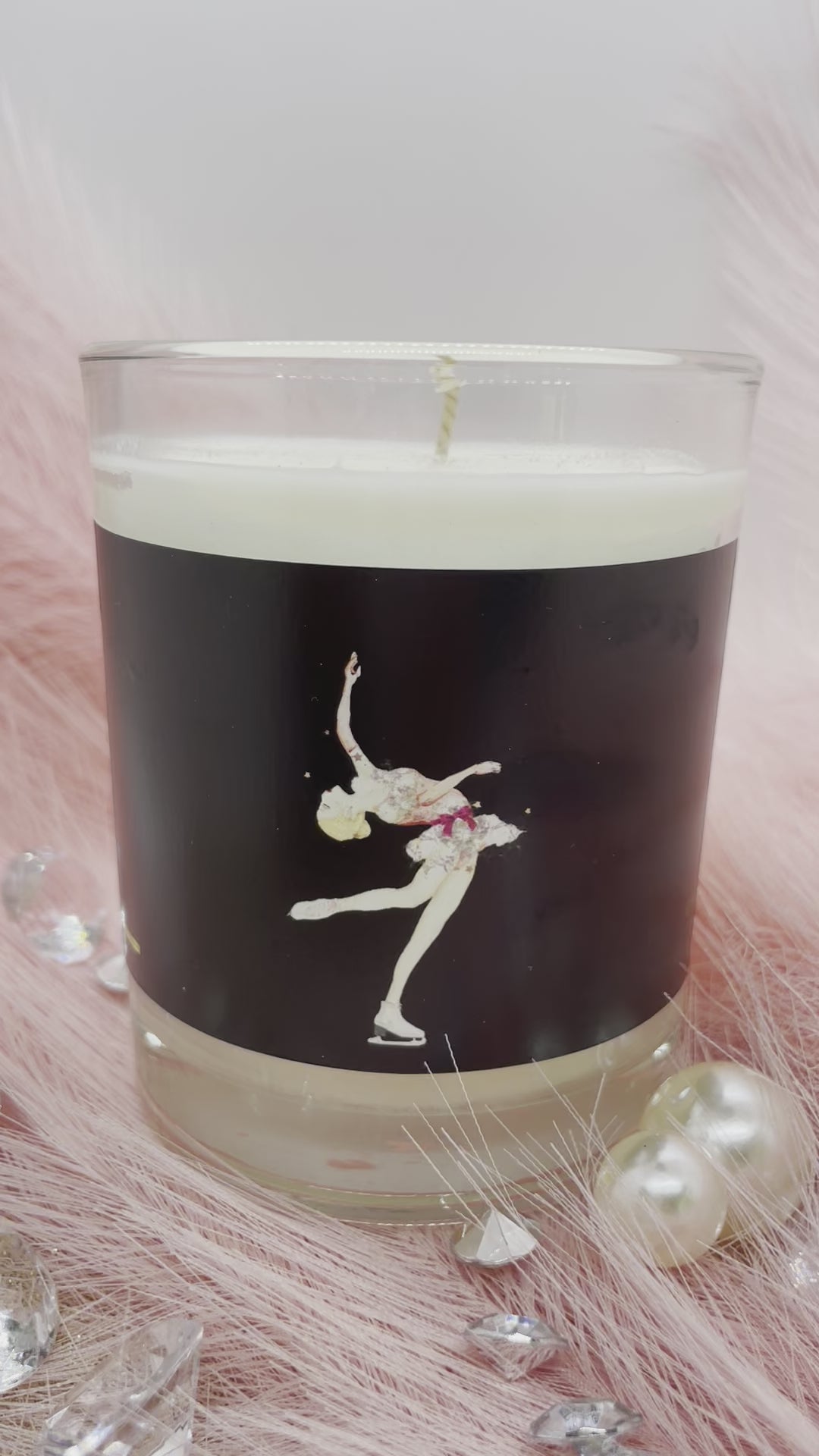 Skating Magic Candle- Darlin Primrose™